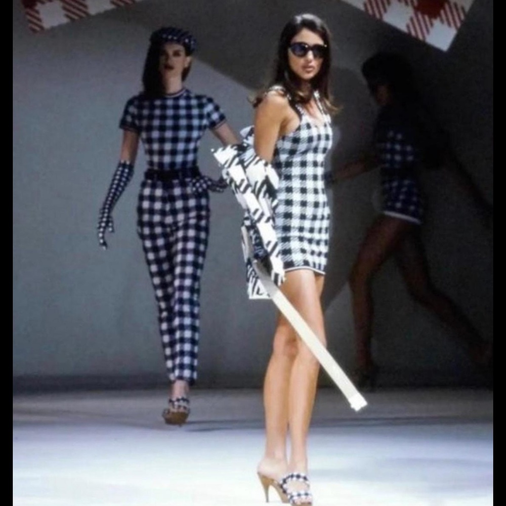 RARE ALAIA VINTAGE 1991 TATI COLLECTION RUNWAY HOUNDSTOOTH CHECK BODYCON DRESS